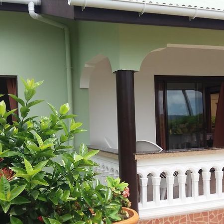 Maison Belle Baie Baie Sainte Anne Εξωτερικό φωτογραφία